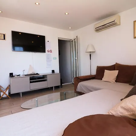 Apartmán And Tudor Split