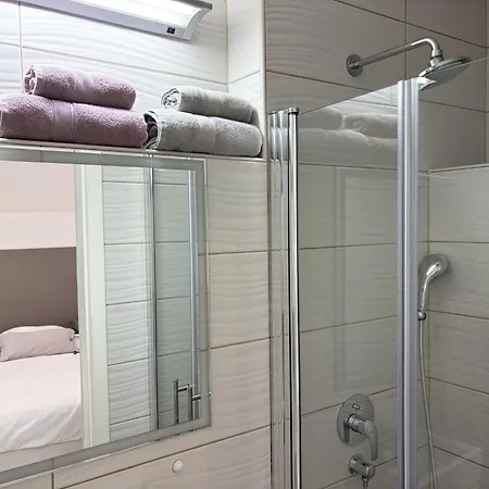 And Tudor Apartamento