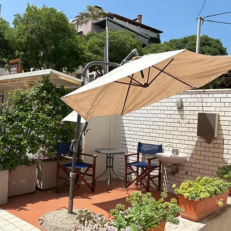 아파트 And Tudor 스플리트